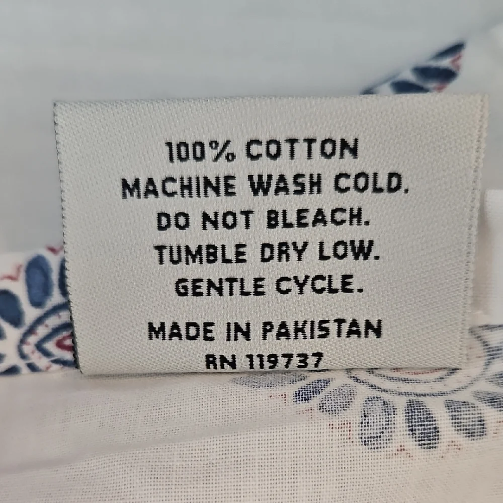 Artisan De Luxe Home Blue Burgundy Hues Cotton Standard Pillow Sham Set